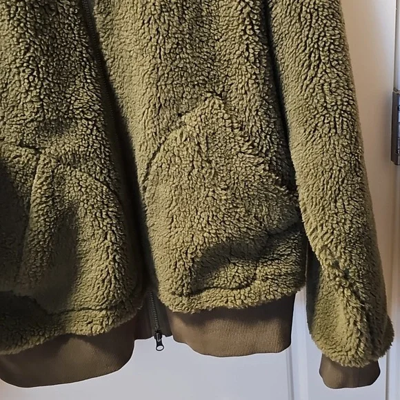 Velvet By Graham & Spencer Winter Fleece Bomber Jacket - Picture 3 of 6